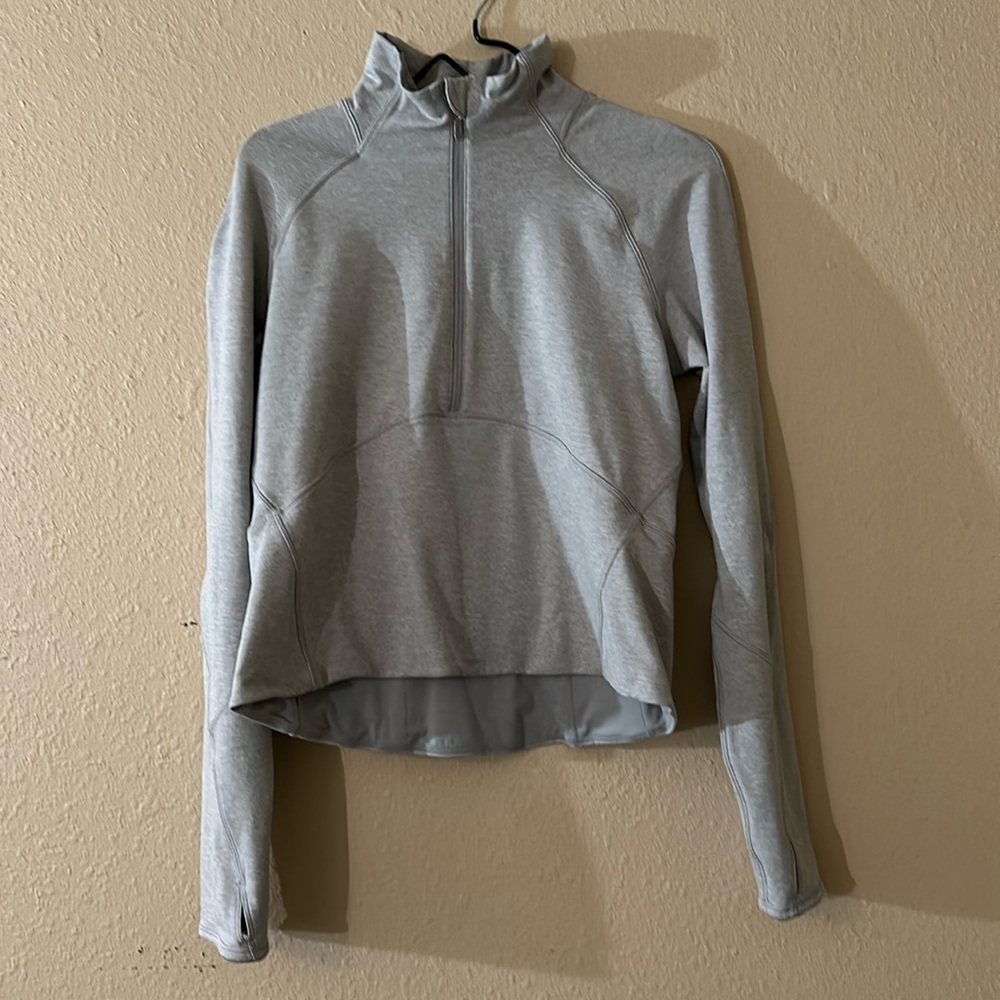 Lululemon peloton half zip pullover, super soft and luxurious stretchy